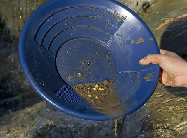 Alt view image 2 of 7 - 14 Inch Gold Panning Pan - Dual Riffles for Easier Mining and Prospecting, Blue