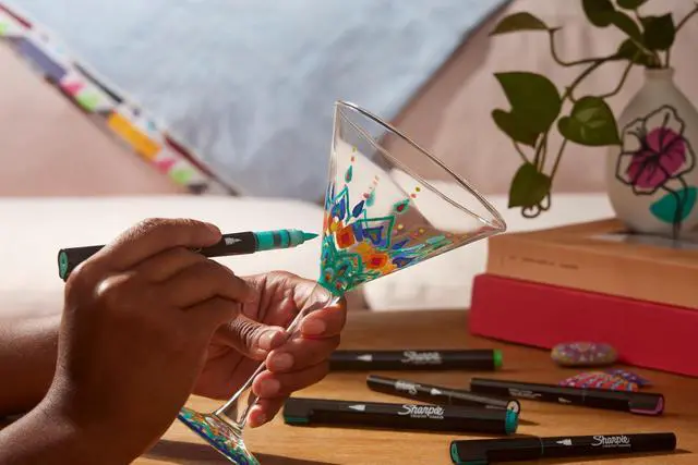 Alt view image 7 of 7 - Acrylic Marker, Round Tip, 2 Pieces Bls