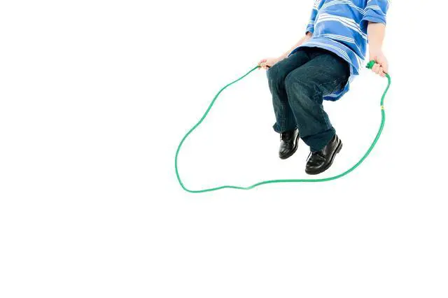 Alt view image 6 of 7 - 8' Foot Single Jump Rope - Active Outdoor Youth Fitness - Red Confetti