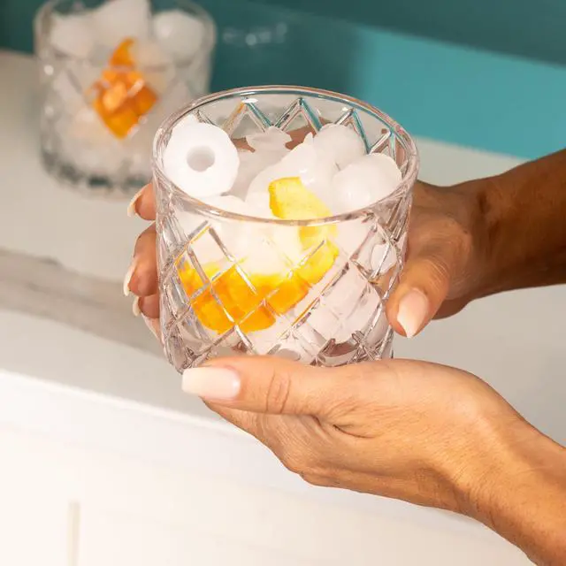 Alt view image 6 of 7 - Electric Countertop Ice Maker Machine - Automatic and Portable - 33 Pounds in 24 Hours - Ice Cube Maker - Ice Scoop and Basket - Ideal for Iced Coffee and Cocktails - Aqua