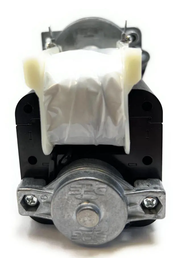 Alt view image 5 of 5 - Ice Crusher Motor 241816602, ISG-3240MSB