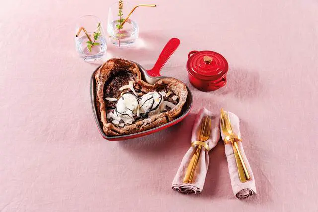 Alt view image 6 of 7 - Enameled Cast Iron Traditional Heart Skillet, 10.25, Cerise
