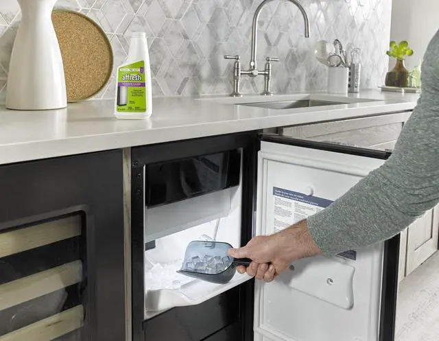 Alt view image 7 of 7 - Ice Filter (F2WC9I1) and Affresh Ice Machine Cleaner Bundle