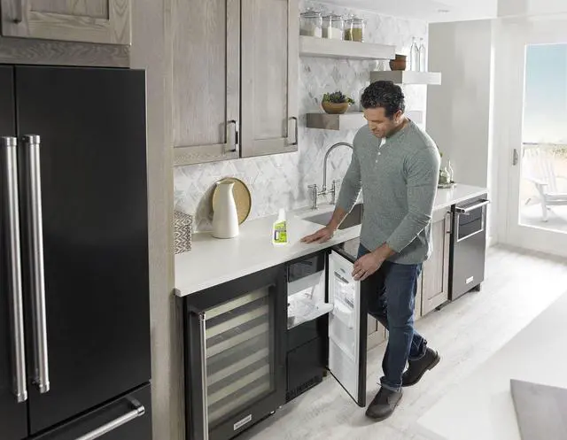 Alt view image 6 of 7 - Ice Filter (F2WC9I1) and Affresh Ice Machine Cleaner Bundle