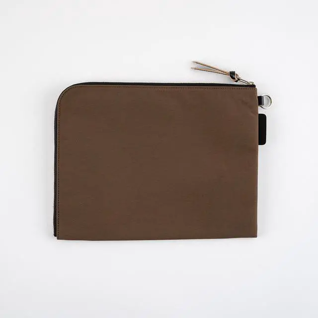 Alt view image 2 of 6 - Hobonichi Techo Planner Planner Accessory Tragen Flat Pouch for A5 Size (Brown)