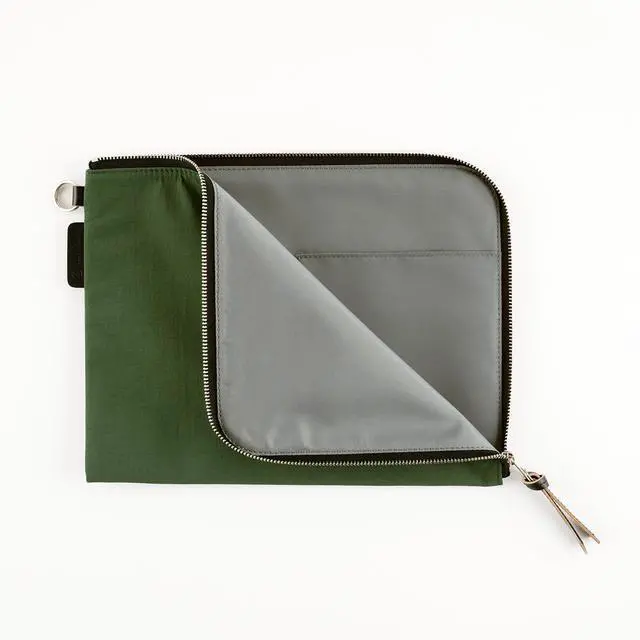 Alt view image 3 of 6 - Hobonichi Techo Planner Accessory Tragen Flat Pouch for A5 Size (Green)