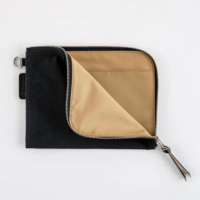 Alt view image 3 of 6 - Hobonichi Techo Planner Accessory Tragen Flat Pouch for A6 Size (Black)