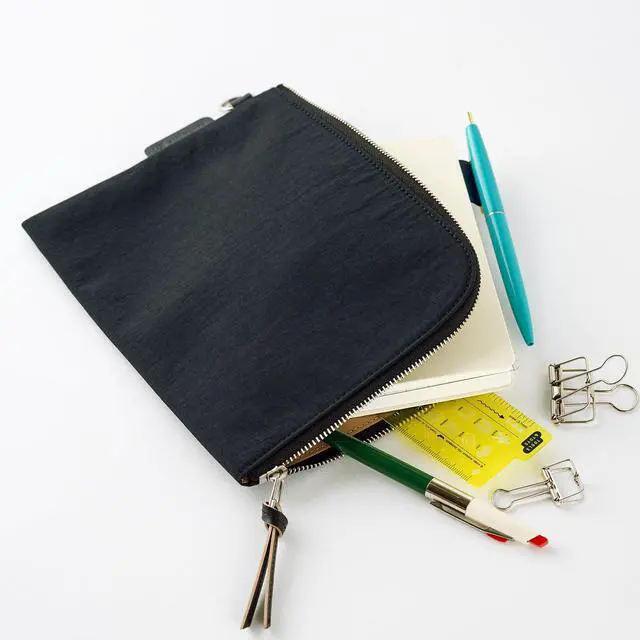 Alt view image 5 of 6 - Hobonichi Techo Planner Accessory Tragen Flat Pouch for A6 Size (Black)