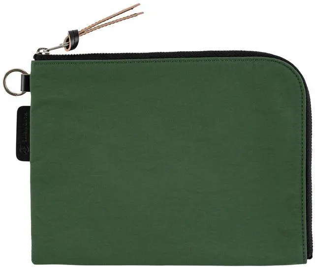 Main image of Hobonichi Techo Planner Accessory Tragen Flat Pouch for A6 Size (Green)