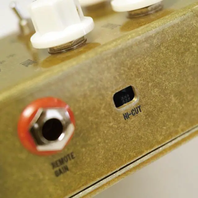 Alt view image 4 of 4 - Morning Glory V4 Overdrive Guitar Effects Pedal, Gold