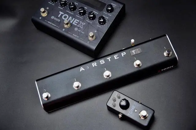 Alt view image 4 of 6 - AIRSTEP TX Edition, TONEX ONE & PEDAL Footswitch, 2 Control Modes(Preset Mode and Effect Mode), 2 Expression Pedal Inputs, Customize Pedal Parameters Through The AIRSTEP TX App