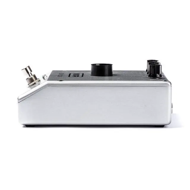Alt view image 4 of 7 - MXR M222 TALK BOX Effects Pedal Voicebox for Guitar, Keyboard and other instruments with 2- Cable, Dunlop Picks, 2- MXR Patch Cable Bundle