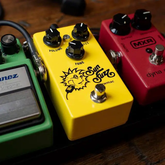 Alt view image 4 of 6 - Sun Fuzz Pedal Classic 60s-Inspired Fuzz with True Bypass, Silicon BC108 Transistor, Volume, Fuzz & Tone Controls Bias and Clean Trim Pots