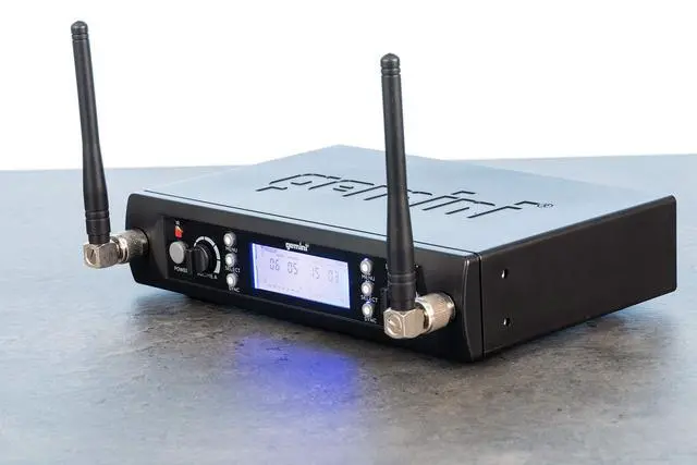 Alt view image 2 of 7 - UHF Dual Wireless Handheld Microphone System (UHF-6200M) | Dual-channel UHF handheld mics, 512-537.5 MHz - auto SYNC pairing - 2 XLR outs + 1/4" summed mix out - LCD, 1U rack mount