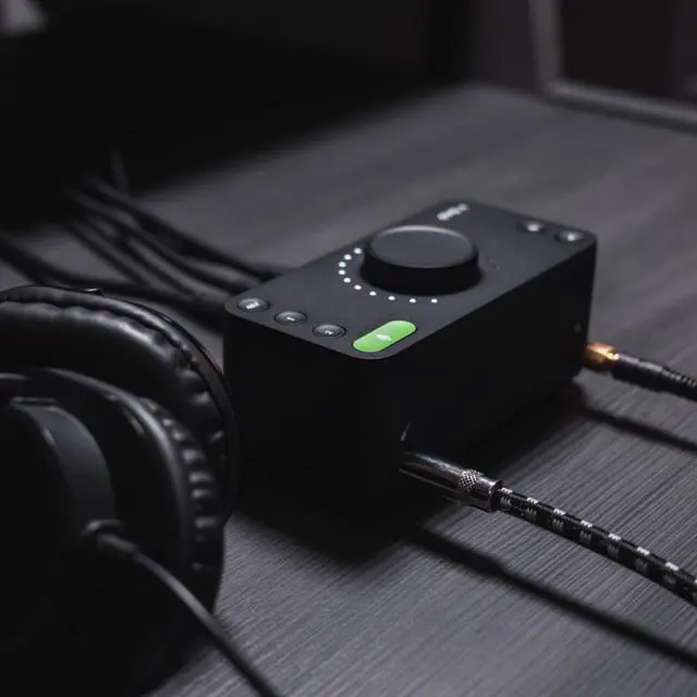 Alt view image 5 of 7 - EVO 4 USB Audio Interface