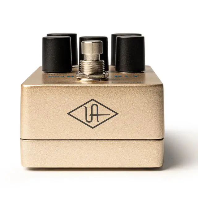 Alt view image 3 of 5 - Heavenly Plate Reverb Effect Pedal