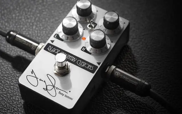 Alt view image 2 of 5 - Black Country Customs TI-BOOST Tony Iommi Signature Boost Pedal