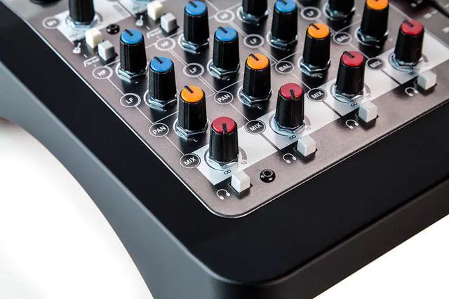 Alt view image 7 of 7 - ZED-6 Ultra Compact 6-Input Audio Mixer (AH-ZED-6)