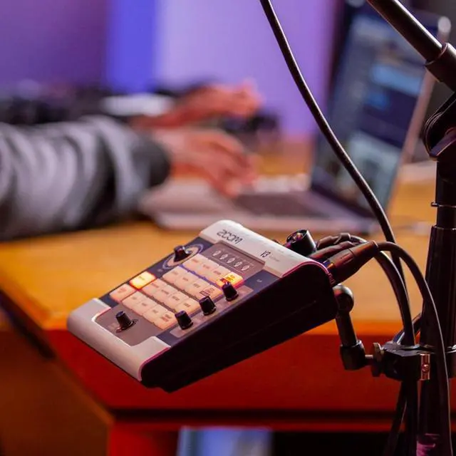 Alt view image 5 of 7 - V3 Vocal Processor for Streaming & Live Performance with Harmony, Pitch Correction, Reverb & Delay, 16 Studio Effects, Battery Powered