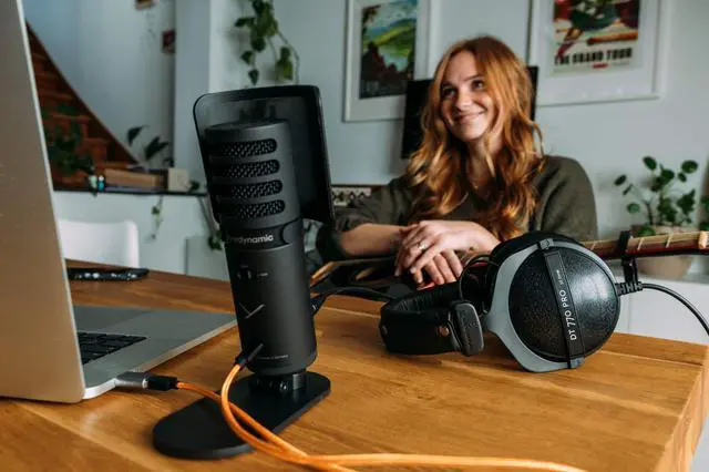 Alt view image 5 of 7 - FOX USB Condenser Microphone