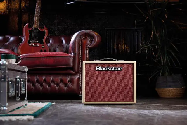 Alt view image 6 of 7 - Debut 30E Combo Guitar Amp - Cream