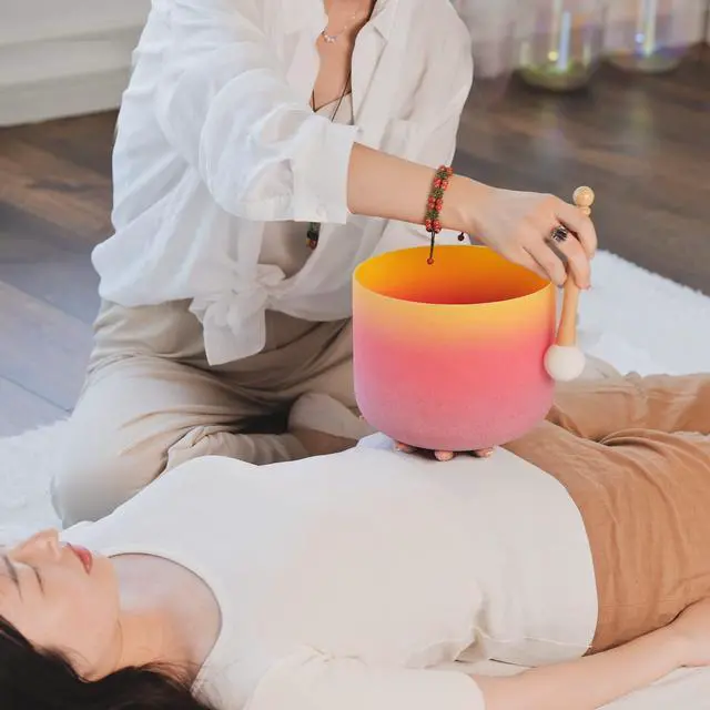 Alt view image 5 of 7 - 440HZ 8 Inch Rainbow Colored E Note Solar Plexus Chakra Frosted Quartz Crystal Singing Bowl for Sound Healing and Meditation