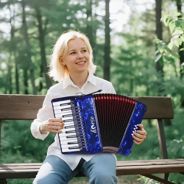 Alt view image 7 of 7 - Accordion, 22 Keys 8 Bass Piano Accordion Acordeones Para Adultos, Acordeón De Adulto Azul for Beginners Adults, Educational Musical Instrument Sweet Sound with Straps and Padded Bag (Blue)