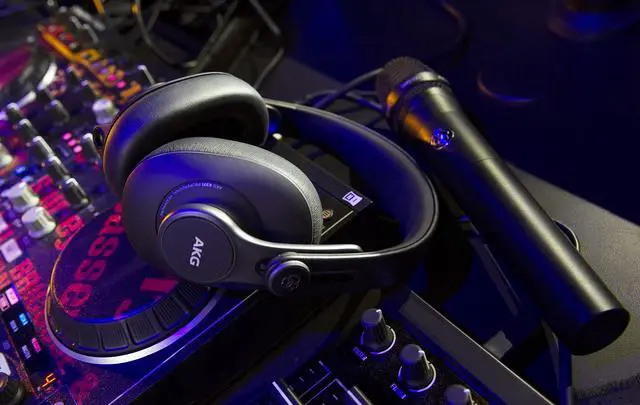 Alt view image 5 of 7 - Pro Audio K371 Wired Over-Ear, Closed-Back, Foldable Professional Recording Studio Headphones, Studio Monitor Mixing, Podcast, DJ Stereo Headsets, Black