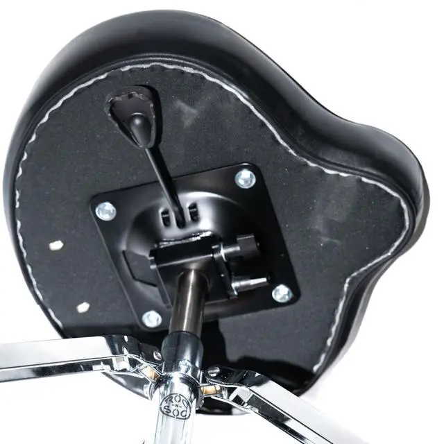 Alt view image 6 of 7 - Nitro Gas Drum Throne with Original Saddle - Red