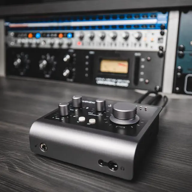 Alt view image 6 of 7 - Audio Interface iD4 MKII, Class A Console Microphone Preamp (High Speed USB-C, Monitor Mix and Monitor Panning Function, 2 Headphone Outputs, Mac/PC/iOS Compatible), Black