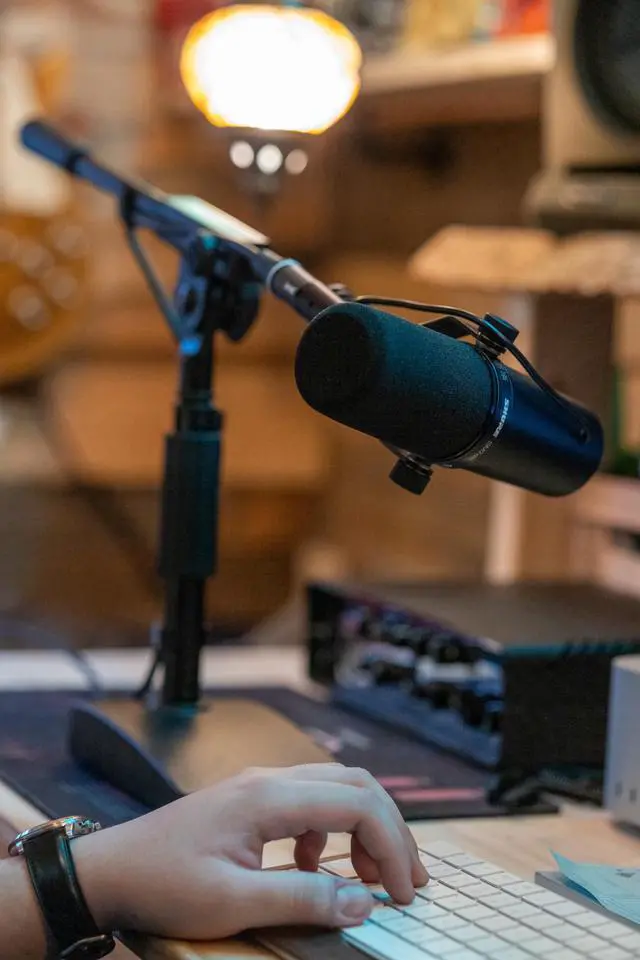 Alt view image 7 of 7 - Shure by Low Profile Mic Stand with Single-Section Boom (SH-DESKTOP2)