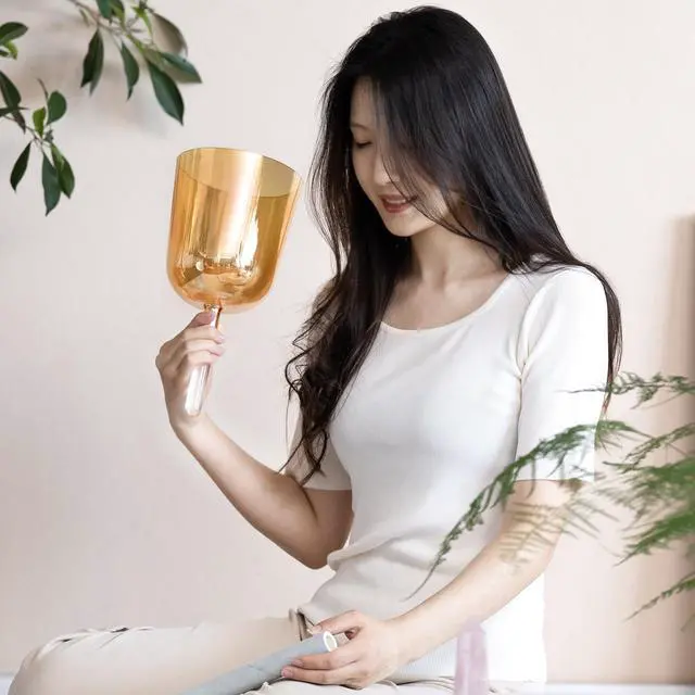 Alt view image 4 of 6 - 432HZ 6 Inch F Note Golden Tea Color Quartz Handle Singing Bowl with Carry Case Bag for Sound Healing and Meditation