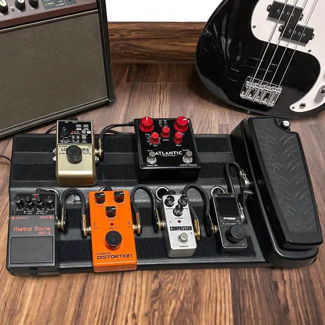 Alt view image 5 of 6 - 2-Tier ABS 20''x10'' Guitar Pedal Board with Gig Carry Bag | Double Row Layout Built-in Power Storage & Cable Routing Holes, Hook-loop Surface, Padded Gig Bag & Mounting Accessories
