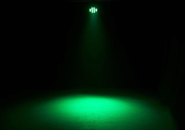 Alt view image 4 of 5 - Eliminator LP 12 Hex 12X5W RGBWA+UV LED Par Light