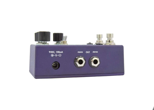 Alt view image 3 of 4 - Julianna Deluxe Chorus Vibrato Pedal