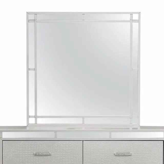 Alt view image 5 of 5 - Madison G6600-M , Silver Champagne