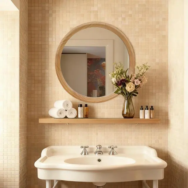 Alt view image 2 of 7 - Natural Wood Round Wall Mirror, 23.62" Minimalist Decorative Mirror for Bathroom Vanity/Living Room (Sleek Solid Wood Frame)