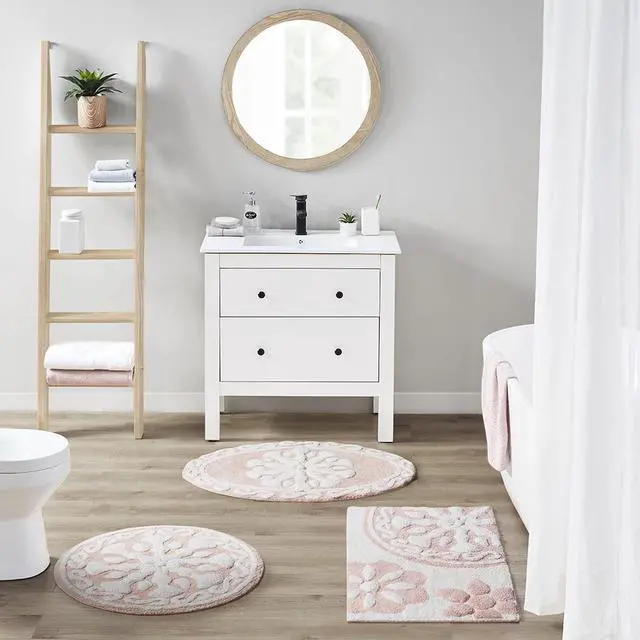 Alt view image 3 of 7 - Medallion Cotton Tufted Bath Rug