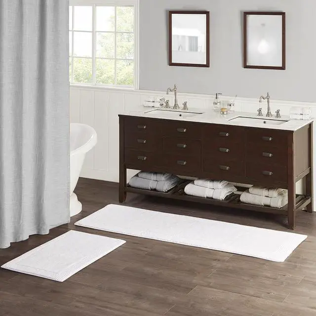 Alt view image 2 of 7 - 100% Cotton Tufted 3000 GSM Reversible Bath Rug White 21x34"