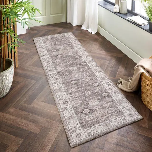 Main image of Majestic GC_RYL1008 Brown 2 ft. 7 in. x 9 ft. 10 in. Area Rug