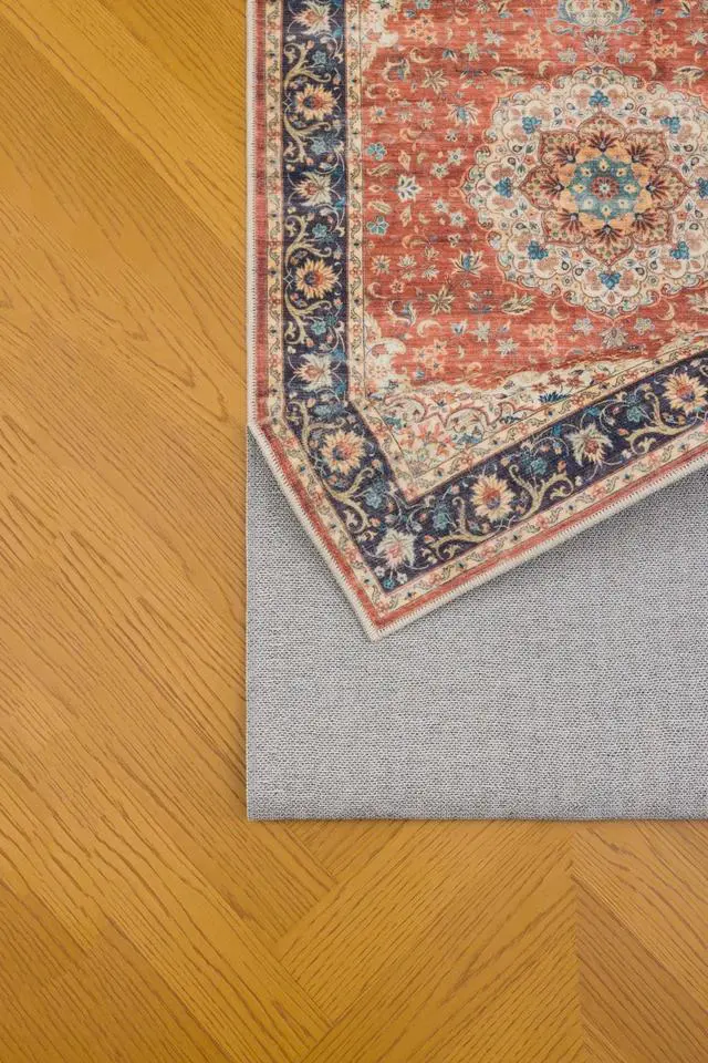 Alt view image 2 of 7 - Premier GC_HAM4004 8x10 Red Area Rug