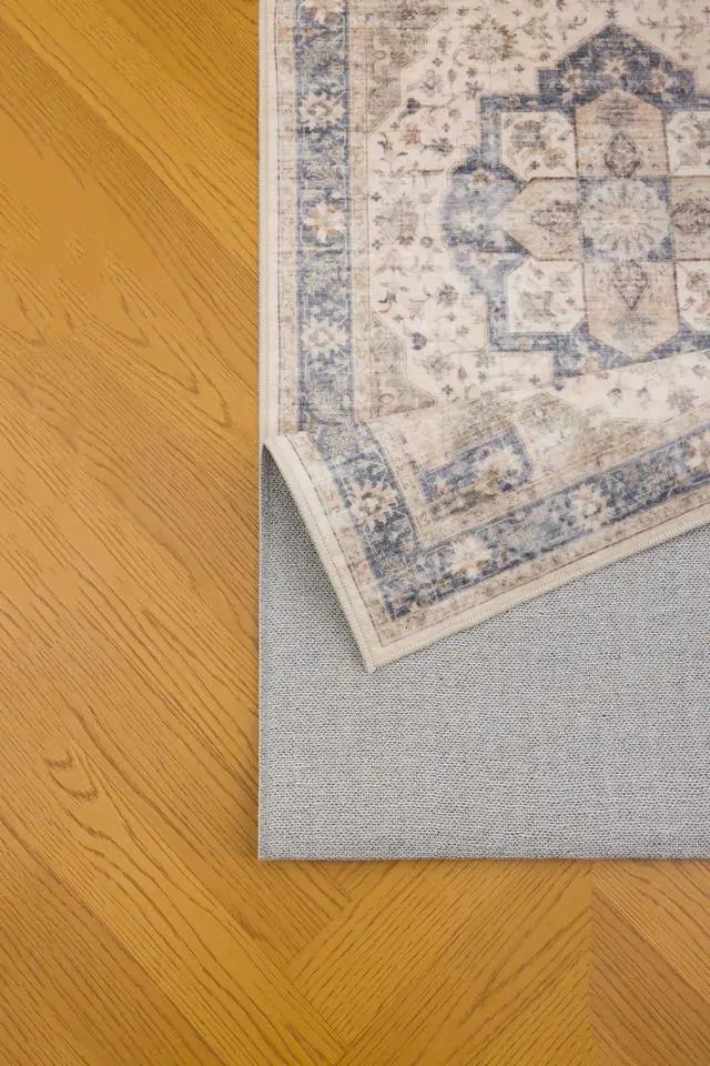 Alt view image 3 of 7 - Premier GC_HAM4005 10x14 Ivory Area Rug