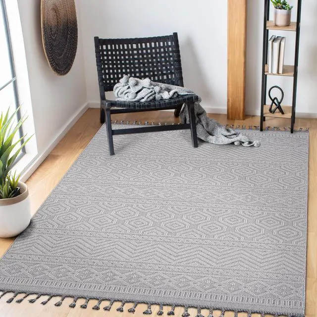 Main image of Collection 4X6 White /Geometric Indoor/Outdoor Area Rug