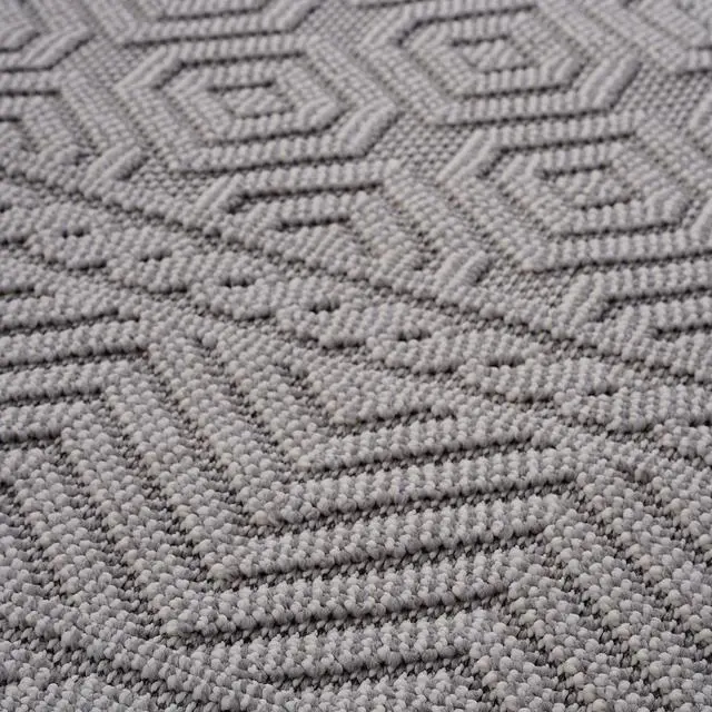 Alt view image 4 of 7 - Collection 4X6 White /Geometric Indoor/Outdoor Area Rug