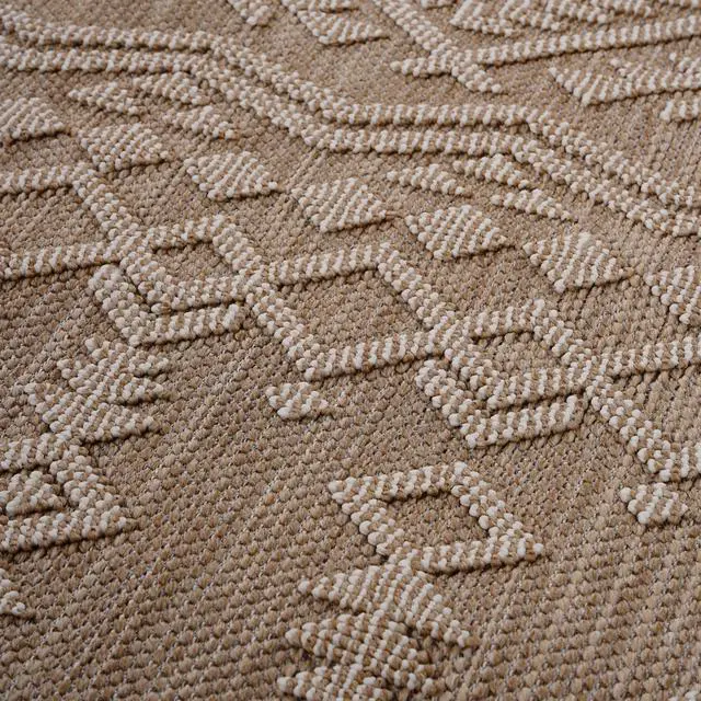 Alt view image 4 of 7 - Collection 4X6 Natural /Traditional Indoor/Outdoor Area Rug
