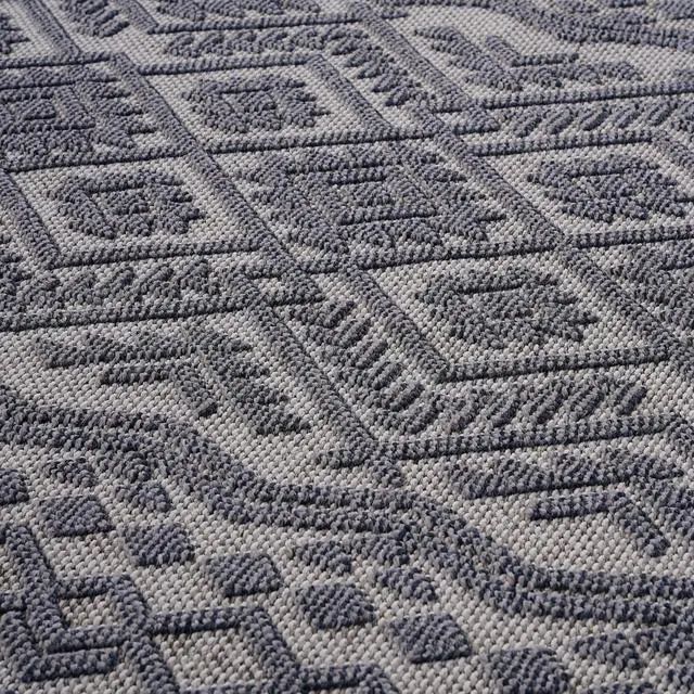 Alt view image 4 of 7 - Collection 5X7 White/Gray /Traditional Indoor/Outdoor Area Rug