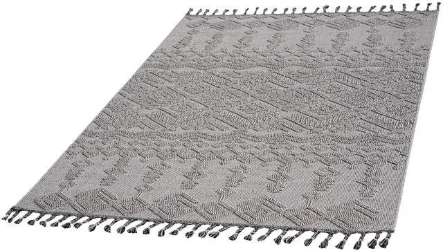 Alt view image 3 of 7 - Collection 4X6 White/White /Traditional Indoor/Outdoor Area Rug