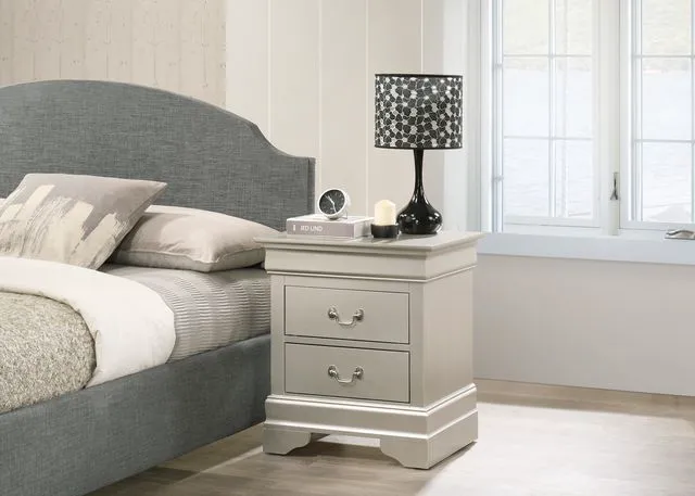Main image of Elegant Traditional Nightstand In Silver Champagne