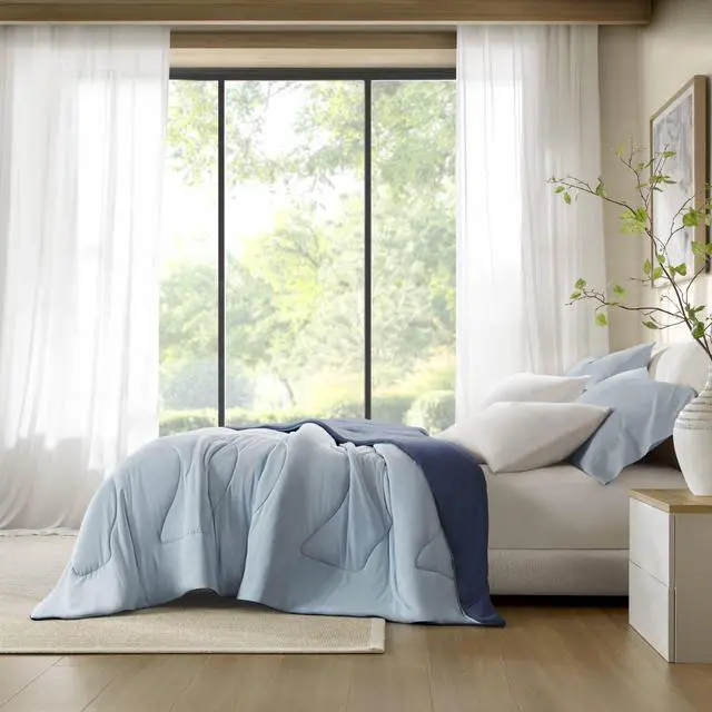 Alt view image 7 of 7 - 1-Piece King/Cal King Reversible Tencel Comforter Blanket,Blue