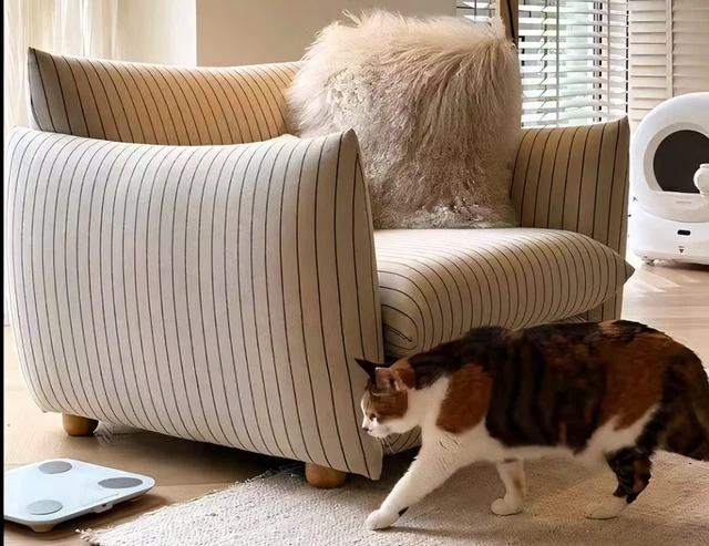 Alt view image 3 of 6 - Striped Upholstered Lounge Chair Accent Armchair with Curved Arms and Deep Seat, Beige Stripe, Foam and Solid Wood